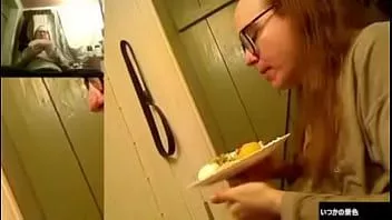 再生 ダンス後の食事13、食べ物で遊ぶときは注意が必要です(2022-06-22、最後のオーガズムから3日)