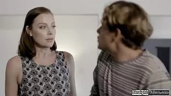 Reproducir Tetona MILF follada Duro por amnesiac hombre