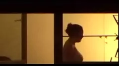 play MILF Komşusunun Pencereden Dikizlerken Tabu Karşılaşmaları ve Yüksek Sesle Orgazm Yaşadıkları Görüntülendi