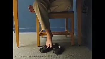 Oynat Candid library civciv sensually shoeplay ayağıyla kendi ayakkabısını sikikleri